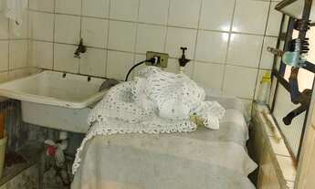 Imagem 6: 2 dormitórios, 1 banheiros, 1 vaga na garagem, 1M² de Área Construída