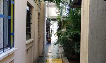 Imagem: 2 dormitórios, 1 banheiros, 1 vaga na garagem