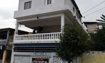 Imagem: 8 dormitórios, 3 banheiro