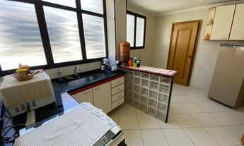 Imagem 2: 3 dormitórios, 1 banheiros, 2 vagas na garagem, 86M² de Área Construída