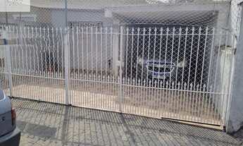 Imagem: 3 dormitórios, 2 banheiro