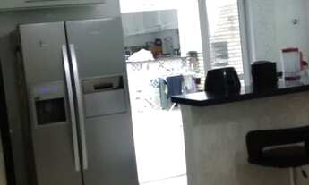 Imagem: 3 dormitórios, 5 banheiro, 3 vagas na garagem