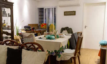 Imagem 4: Casa de Luxo no Jardim da Glória: 3 Quartos, 3 Suítes, 2 Banheiros, 3 Vagas de Garagem e 1