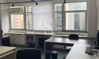 Imagem 2: Edifício Bandeirantes na Cidade Monções, Conjunto Comercial de 116,62m² com 3 vagas