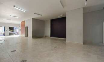 Imagem 3: Pavilhão comercial à venda na Barra Funda, São Paulo-SP: 482m², 2 banheiros. Venha conferi