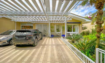 Imagem 5: Casa térrea em rua sem saída ao lado do Parque Horto Florestal, com 4 suítes e lazer compl