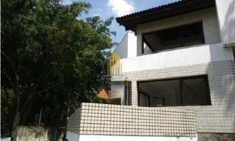 Imagem 5: SOBRADO RESIDENCIAL DE 500M² POSSUI 4 DORMITÓRIOS,5 BANHEIROS E 4 VAGAS Á VENDA NA REGIÃO