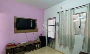 Imagem 4: CASA RESIDENCIAL DE 200M² POSSUI 4 DORMITÓRIOS, 3 BANHEIROS E 2 VAGAS,À VENDA NA REGIÃO DO