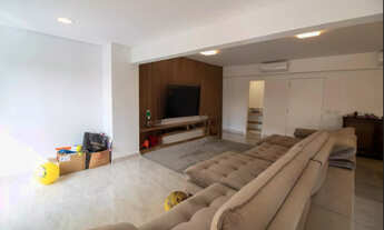 Imagem 2: Apartamento de Luxo à Venda em Jardim das Acácias, São Paulo-SP: 3 Quartos, 3 Suítes, 4 Ba