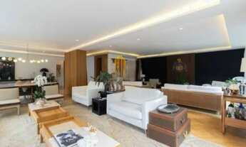 Imagem 7: Pacaembu, Casa Residencial de 657m² com 4 dormitórios, 3 suítes, 8 vagas