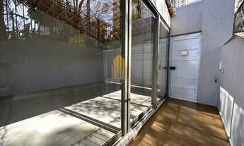 Imagem 3: CASA ASSOBRADADA , COM 3 DORMITÓRIOS SENDO SUITES COM VARANDA , 2 VAGAS Á VENDA NO BAIRRO