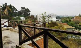 Imagem 7: Alto de Pinheiros - Casa sobrado de 527m² com 8 dormitórios/1 suite, 6 banheiros e 8 vagas