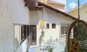 Imagem 4: Perdizes - Casa Residencial de 254m² com 5 dormitórios, 3 suítes, edícula e 3 vagas