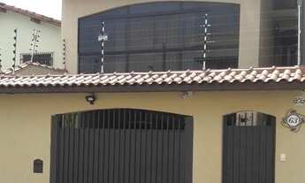 Imagem: Casa assobradada no Horto Florestal