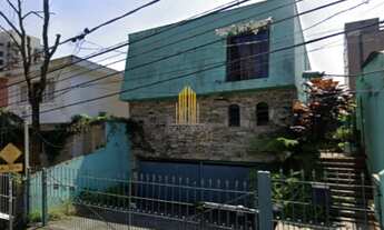 Imagem 2: CASA A VENDA NO ALTO DA LAPA COM 200M², POSSUI 3 DORMITORIOS, 3 SUITES E 4 VAGAS