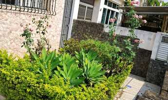 Imagem 2: Sobrado à venda em Mirandópolis com 320m² 3 dormitórios 1 suíte 5 banheiros 4 vagas