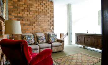 Imagem 6: Cidade Jardim - Casa de 680m², com 5 dormitórios (4 Suítes), 4 banheiros e 4 vagas