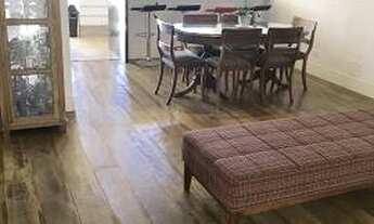 Imagem 6: Apartamento todo reformado de 127m²com 3 dormitórios, 2 banheiros e 2 vagas