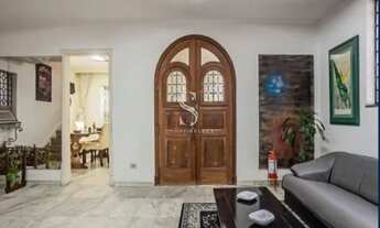 Imagem 3: CERQUEIRA CÉSAR - CASA ASSOBRADADA DE 632m² COM 5 DORMITÓRIOS, QUINTAL E 10 VAGAS