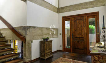 Imagem 4: Cidade Jardim - Casa de 680m², com 5 dormitórios (4 Suítes), 4 banheiros e 4 vagas