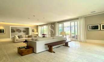 Imagem 2: Casa na Cidade Jardim de 1.186m² com 5 suítes, 7 banheiros e 7 vagas de garagem a Venda