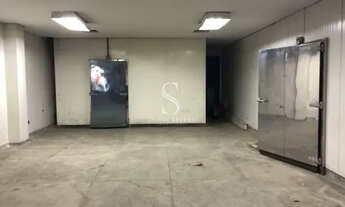 Imagem 2: Galpão Comercial com 3 pavimentos à venda de 1.500 m² com 15 vagas na Bela Vista Centro de