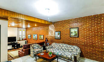 Imagem 1: Campo Belo - Excelente Casa com 193m², 3 dormitórios, 1 suíte, 3 banheiros e 2 vagas de ga