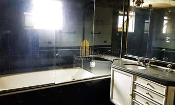 Imagem 5: Alto de Pinheiros - Casa sobrado de 527m² com 8 dormitórios/1 suite, 6 banheiros e 8 vagas