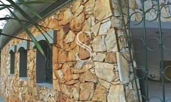 Imagem 5: Alto de Pinheiros - Casa Sobrado de 471m² com 4 dormitórios sendo 2 suítes e 6 vagas de ga