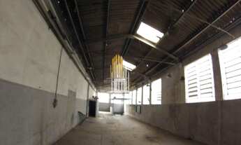 Imagem: Galpão com 3 vagas com 580m² localizado