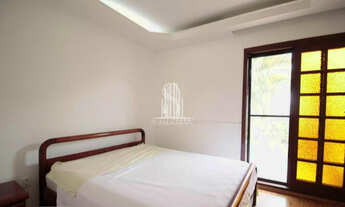 Imagem 2: SOBRADO DE 280M², POSSUI 4 DORMITÓRIOS SENDO 2 SUÍTES, 1 SALA, E 5 VAGAS, À VENDA NA REGIÃ