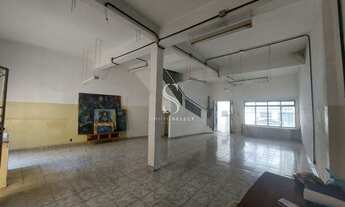 Imagem 2: Casa Residencial ou Comercial à venda em Pinheiros de 280m² com 8 salas e 2 vagas de gara