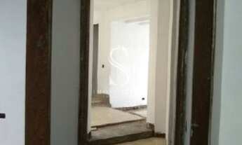 Imagem 6: SOBRADO RESIDENCIAL DE 500M² POSSUI 4 DORMITÓRIOS,5 BANHEIROS E 4 VAGAS Á VENDA NA REGIÃO