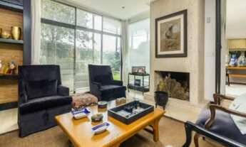 Imagem 4: Casa de luxo à venda em São Paulo: 5 quartos, 4 suítes, 7 banheiros, 10 vagas de garagem