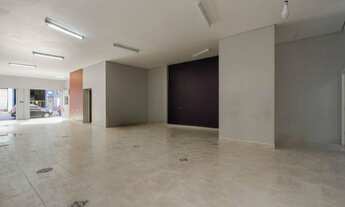 Imagem 4: Pavilhão comercial à venda na Barra Funda, São Paulo-SP: 482m², 2 banheiros. Venha conferi