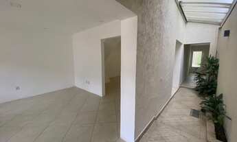 Imagem 2: Mirandópolis, Sobrado Residencial de 156m² com 4 dormitórios, 3 suítes, 2 vagas