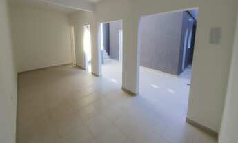 Imagem 7: Sobrado amplo com 05 dormitórios em Lauane Paulista