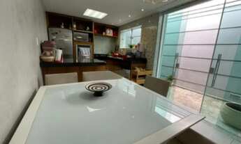 Imagem 5: Casa à venda na Vila Ipojuca com 160m² 3 dormitórios 2 suítes 4 banheiros 3 vagas