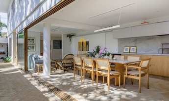 Imagem 2: PLANALTO PAULISTA , CASA ASSOBRADADA DE 300m² COM 3 QUARTOS SUITES, QUINTAL E 2 VAGAS Á VE