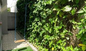 Imagem 2: Casa, 5 dormitórios, 2 vagas, com quintal, próximo ao metro, residencial, comercial