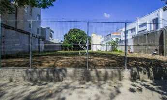 Imagem 3: TERRENO COM 945M², POSSUI 20 METROS DE FRENTE POR 50 METROS DE FUNDO, À VENDA NA REGIÃO DE