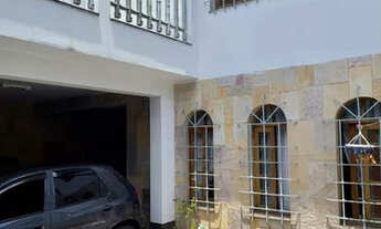 Imagem: Sobrado à venda no Rio Pequeno com 200m²