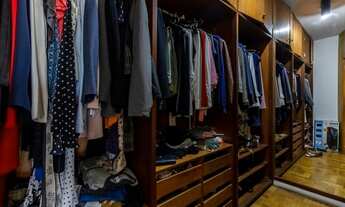 Imagem 2: Apartamento no Condomínio Nathalie na Santa Cecília com 246m² 4 suítes 5 banheiros4 vagas