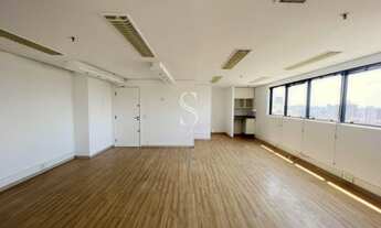 Imagem: Edifício Houston Office Center na Saúde