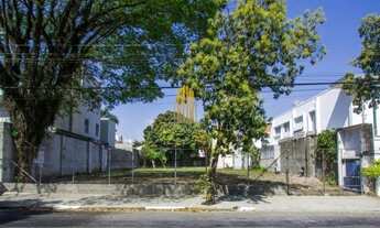 Imagem 2: TERRENO COM 945M², POSSUI 20 METROS DE FRENTE POR 50 METROS DE FUNDO, À VENDA NA REGIÃO DE