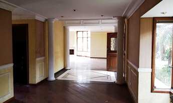 Imagem 6: Alto de Pinheiros - Casa sobrado de 527m² com 8 dormitórios/1 suite, 6 banheiros e 8 vagas