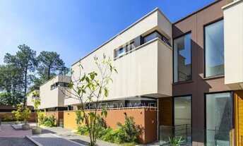 Imagem 2: Casa de Luxo no Condomínio Jardim Cordeiro: 4 Quartos, 4 Suítes, 5 Banheiros, 4 Vagas, 531