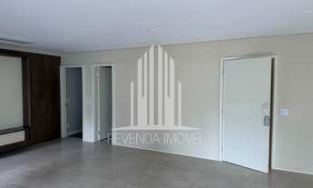 Imagem 4: Apartamento Alto Padrão de 207m² com 3 Quartos e 4 Vagas à Venda