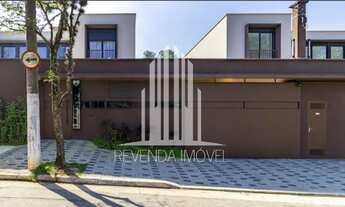 Imagem: Luxuosa Casa em Condomínio à Venda em