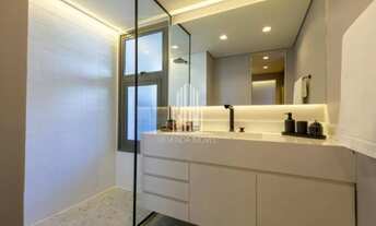 Imagem 7: Apartamento de Luxo no Jardim das Acácias - 3 Suítes, 244m², Pronto para Morar!